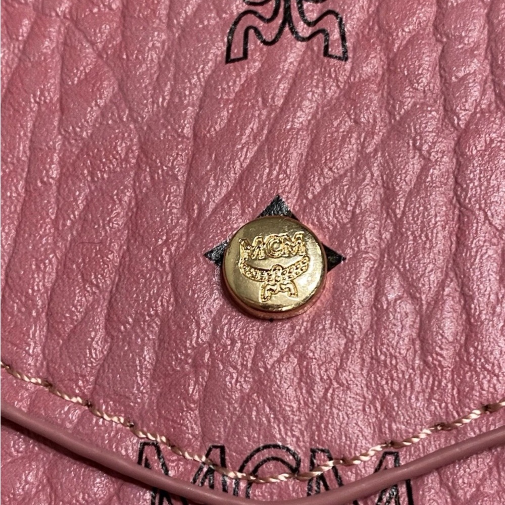 MCM beauty Pink and Black Logo Envelope Clutch - Picture 2 of 5